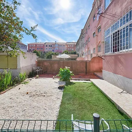 Apartment Alvalade House'S - Quarto De Casal Em Apartamento Partilhado Lisbon