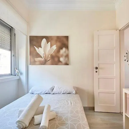 Apartment Alvalade House'S - Quarto De Casal Em Apartamento Partilhado